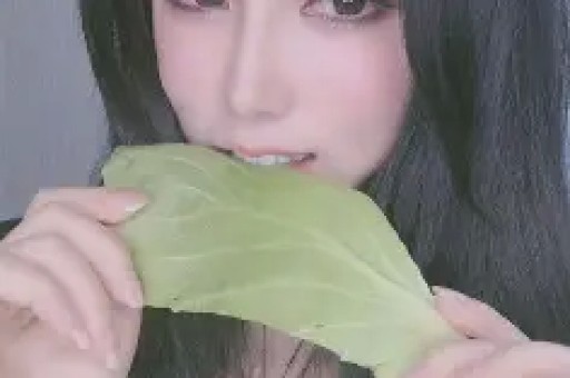 薛之谦人设崩塌!尿壶摆拍被官媒痛批过往黑料全被扒光 薛之谦人设崩塌!尿壶摆拍被官媒痛批过往黑料全被扒光