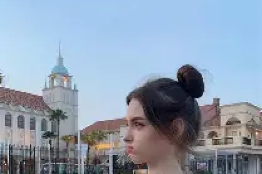 韩国“劣迹艺人”与好莱坞明星合影网友:黑历史都能洗成国际范 韩国“劣迹艺人”与好莱坞明星合影网友:黑历史都能洗成国际范