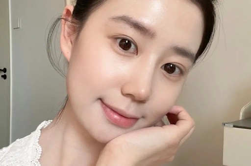 石明的爆料引发网友热议掀起了一股八卦风潮 石明的爆料引发网友热议掀起了一股八卦风潮