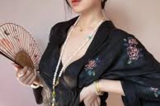 故意辱华、女神被曝当三、血赔80亿娱圈的瓜一个比一个劲爆 故意辱华、女神被曝当三、血赔80亿娱圈的瓜一个比一个劲爆
